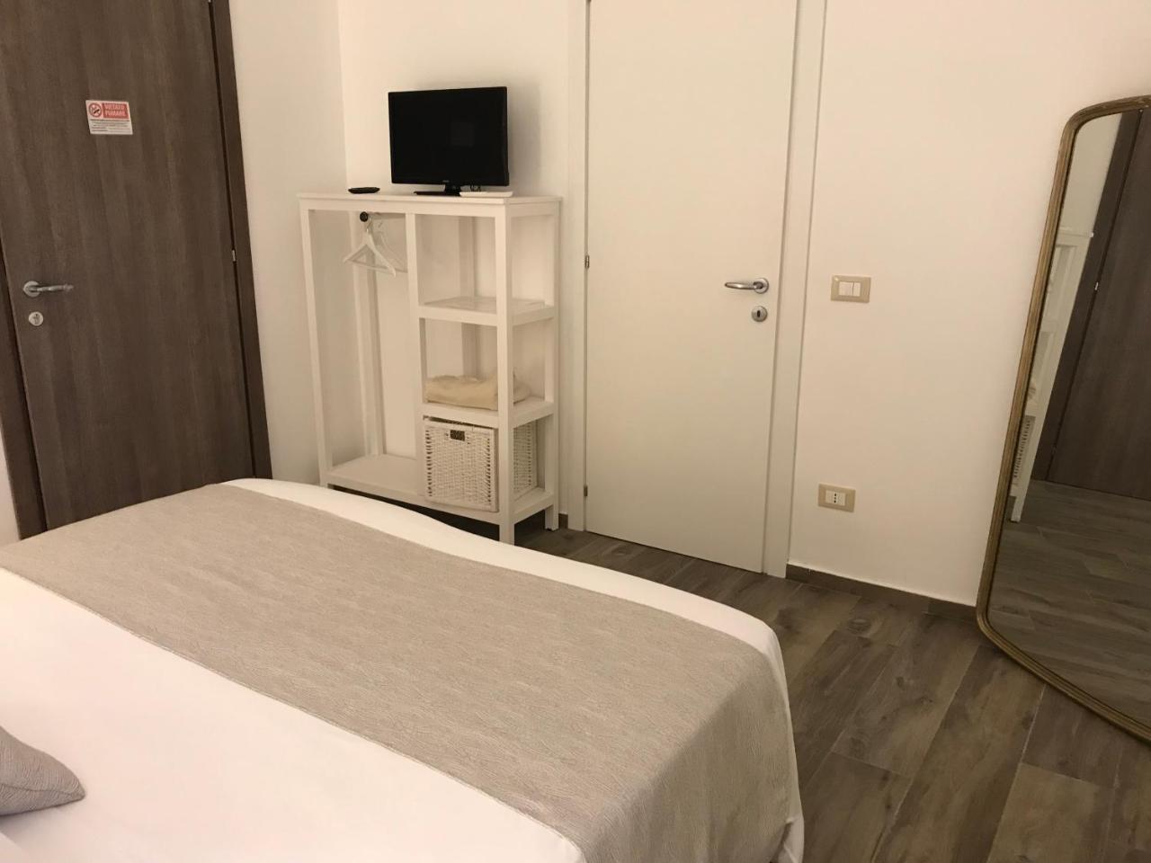 Hotel Cambogia Zibido San Giacomo Екстериор снимка